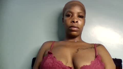 Snapshot of zurivelvetstudio chatting on 28, 4, 2026 zurivelvetstudio online show from 28, 4, 2026