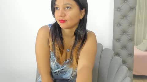 Snapshot of zusan_king_ chatting on 29, 5, 2026 Im Zusan My schedule is from 1030pm to 430 am colombian time online show from 29, 5, 2026