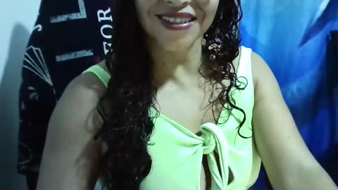 Snapshot of zusanahot chatting on 3, 1, 2025 zusanahot online show from 3, 1, 2025