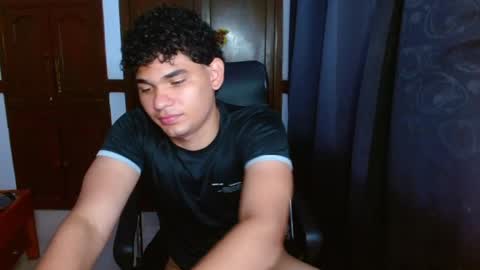 Snapshot of zyrosxk chatting on 22, 4, 2026 antonio felipe online show from 22, 4, 2026