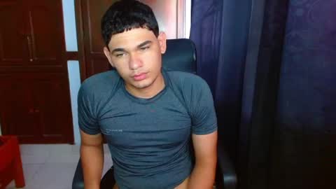 Snapshot of zyrosxk chatting on 5, 5, 2026 antonio felipe online show from 5, 5, 2026