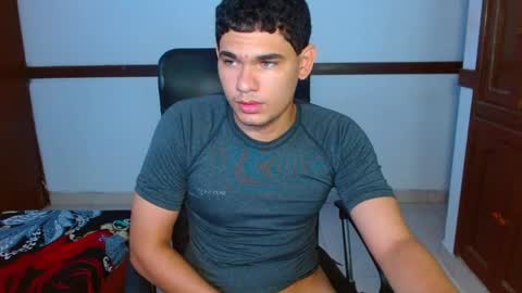 Snapshot of zyrosxk chatting on 23, 5, 2026 antonio felipe online show from 23, 5, 2026