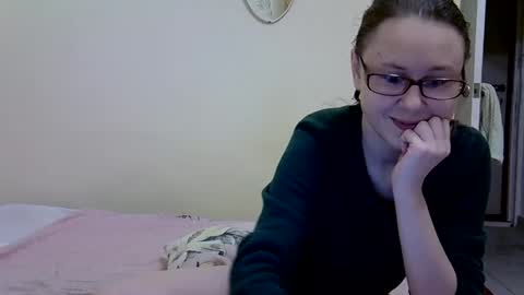 Zyuhre online show from 1, 2, 2025