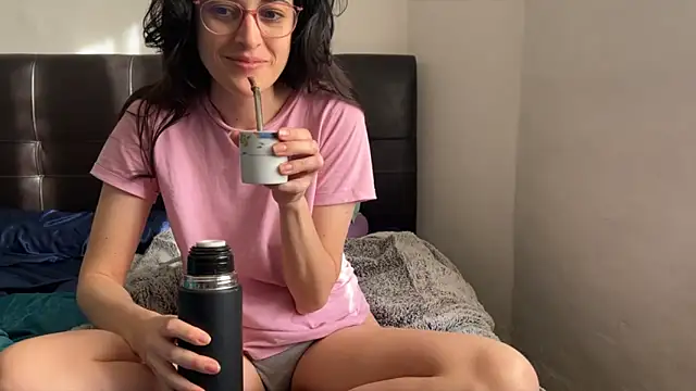 Lunaabbey online show from 23, 2, 2026