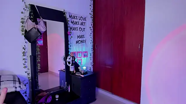 Snapshot of little_kayla_ chatting on 30, 3, 2026 little kayla online show from 30, 3, 2026