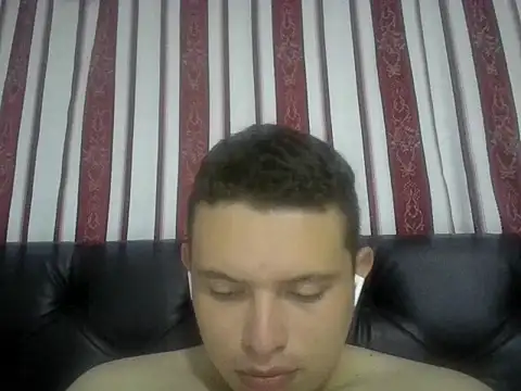 Snapshot of mons41 chatting on 5, 4, 2026 mons41 online show from 5, 4, 2026