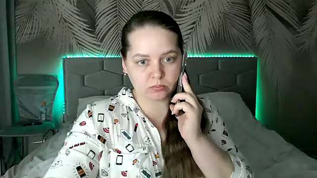 uliastar online show from 12, 2, 2025