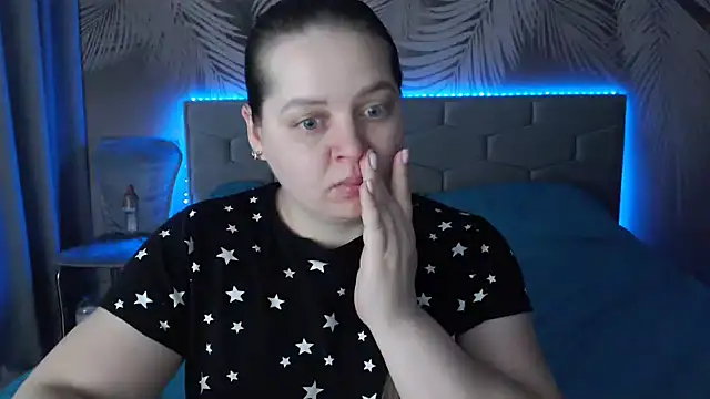 uliastar online show from 19, 2, 2025