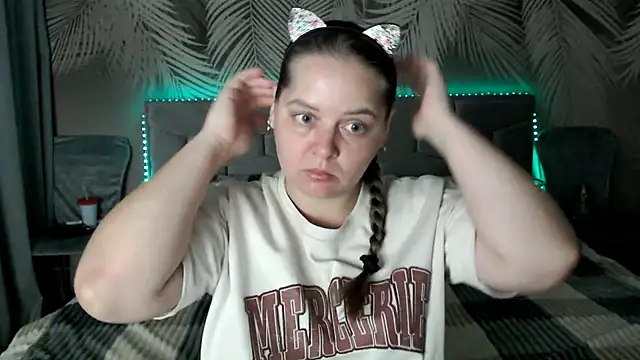 uliastar online show from 23, 9, 2025