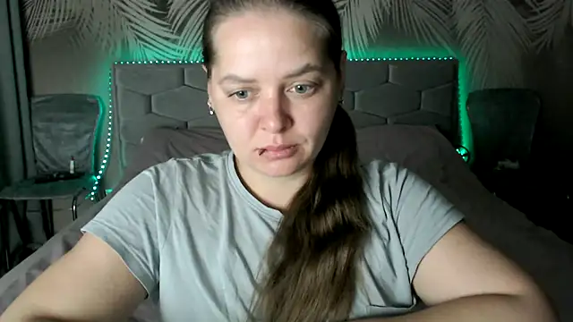 uliastar online show from 21, 10, 2025