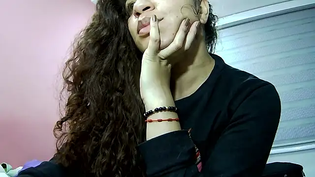 gatubelahot online show from 28, 10, 2025