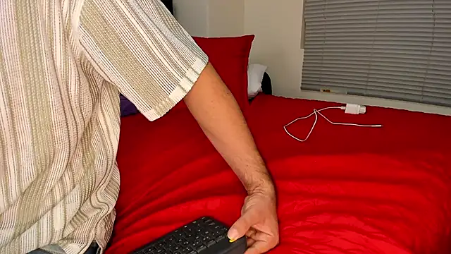 alexman fuck online show from 28, 4, 2026