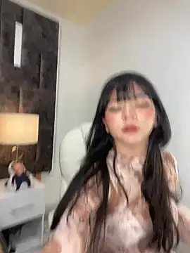 Snapshot of Petit-Rosse chatting on 12, 3, 2025 Petit-Rosse online show from 12, 3, 2025