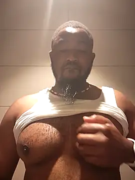 Snapshot of douksm chatting on 8, 10, 2025 douksm online show from 8, 10, 2025