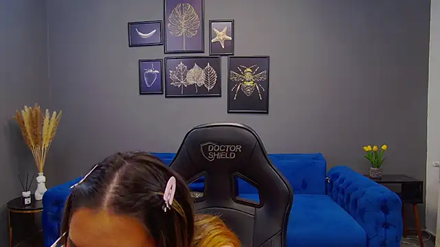 Katewalker  online show from 17, 1, 2025