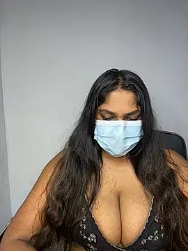 Snapshot of Black_Beauty997 chatting on 19, 3, 2026 Black Beauty997 online show from 19, 3, 2026