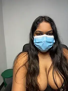 Snapshot of Black_Beauty997 chatting on 12, 4, 2026 Black Beauty997 online show from 12, 4, 2026