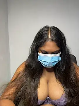 Snapshot of Black_Beauty997 chatting on 17, 4, 2026 Black Beauty997 online show from 17, 4, 2026