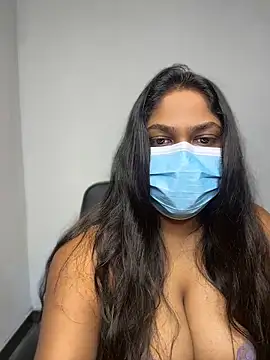 Snapshot of Black_Beauty997 chatting on 25, 4, 2026 Black Beauty997 online show from 25, 4, 2026