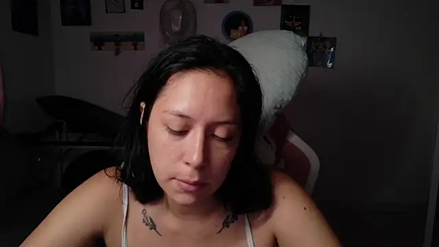 Snapshot of MommyMiaWs chatting on 16, 6, 2026 MommyMiaWs online show from 16, 6, 2026