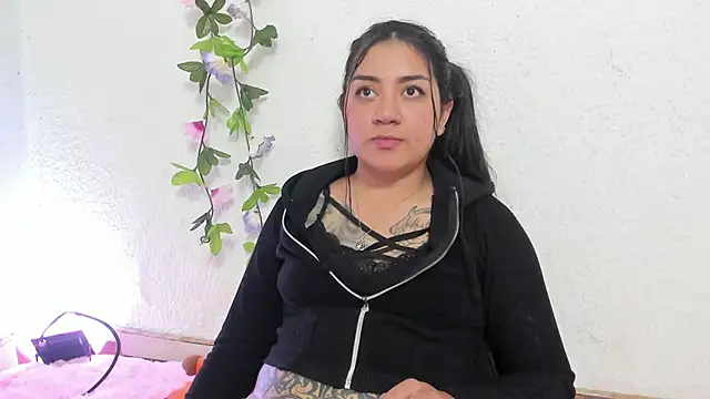 Snapshot of Hanna_moore1 chatting on 12, 12, 2024 Hanna moore1 online show from 12, 12, 2024