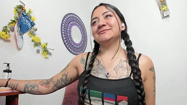 Snapshot of Hanna_moore1 chatting on 16, 12, 2024 Hanna moore1 online show from 16, 12, 2024