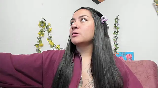 Snapshot of Hanna_moore1 chatting on 6, 3, 2025 Hanna moore1 online show from 6, 3, 2025