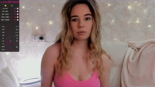 Snapshot of EvaSileZ chatting on 21, 9, 2025 EvaSileZ online show from 21, 9, 2025
