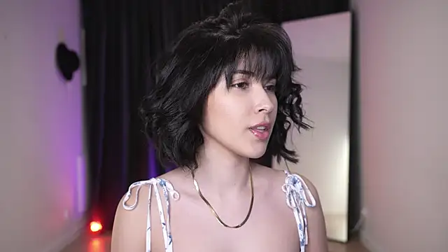 anniehillofficial online show from 28, 2, 2025