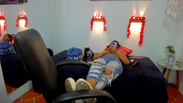 tracycum online show from 4, 3, 2025