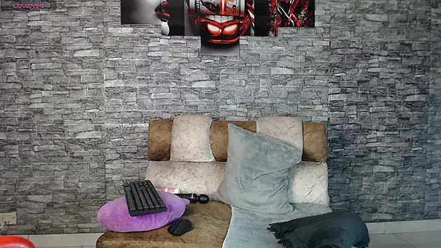 Danna Paolaa  online show from 6, 2, 2026