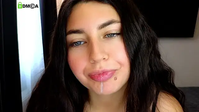 Snapshot of gracedorce chatting on 14, 10, 2025 gracedorce online show from 14, 10, 2025