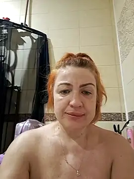 Snapshot of KiraXTender chatting on 6, 3, 2025 KiraXTender online show from 6, 3, 2025