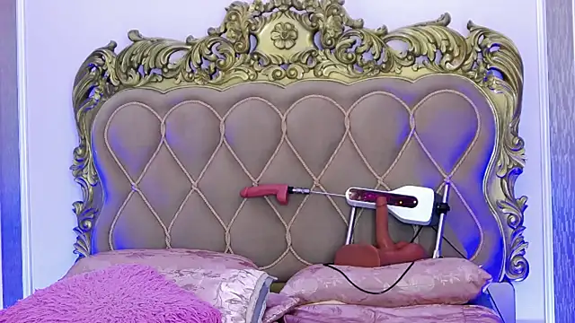 ChanelHarris online show from 7, 12, 2024