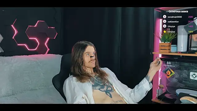 Snapshot of TechnoJesus chatting on 17, 1, 2025 TechnoJesus online show from 17, 1, 2025