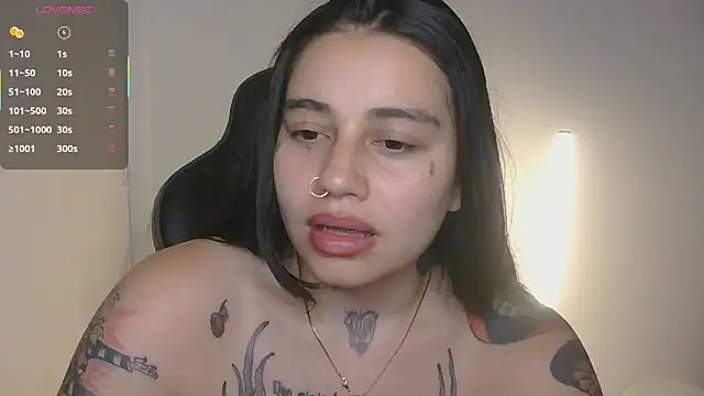 Snapshot of val_bardot chatting on 12, 4, 2026 val bardot online show from 12, 4, 2026
