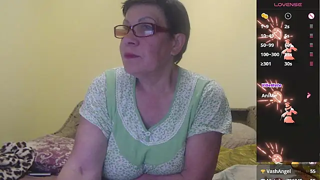Snapshot of Sandra_Carina chatting on 15, 5, 2026 Sandra Carina online show from 15, 5, 2026