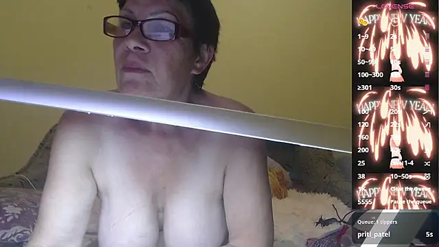 Snapshot of Sandra_Carina chatting on 2, 7, 2026 Sandra Carina online show from 2, 7, 2026