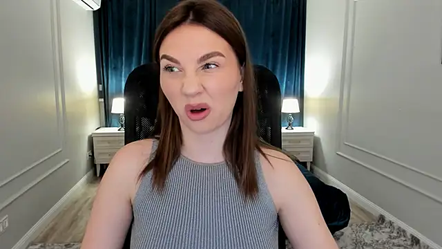 Snapshot of GracefulLook chatting on 22, 2, 2025 GracefulLook online show from 22, 2, 2025