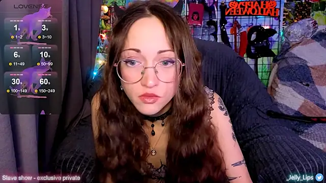 Snapshot of ServantBrook chatting on 4, 11, 2025 ServantBrook online show from 4, 11, 2025