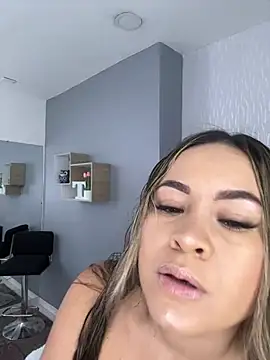 Snapshot of TaylorEvanss chatting on 19, 2, 2025 TaylorEvanss online show from 19, 2, 2025