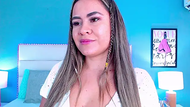 Snapshot of TaylorEvanss chatting on 5, 3, 2025 TaylorEvanss online show from 5, 3, 2025