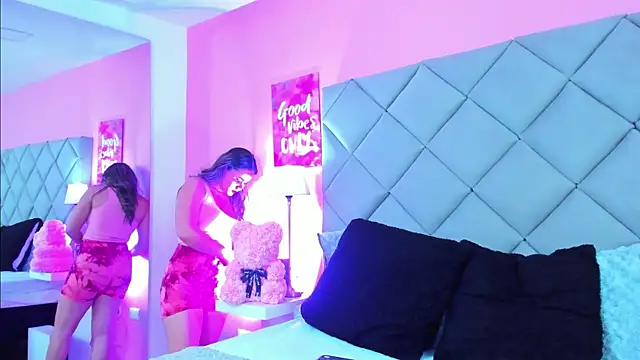 Snapshot of TaylorEvanss chatting on 14, 9, 2025 TaylorEvanss online show from 14, 9, 2025