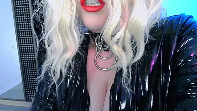 wickedxqueen online show from 15, 2, 2026