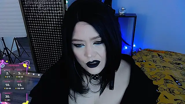 wickedxqueen online show from 18, 4, 2026