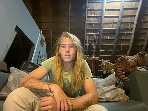 Snapshot of Salted_Playday chatting on 27, 2, 2025 Salted Playday online show from 27, 2, 2025