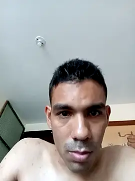 Snapshot of JohanyLatino chatting on 3, 4, 2026 JohanyLatino online show from 3, 4, 2026