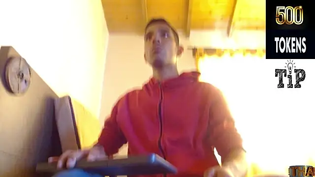 Snapshot of JohanyLatino chatting on 9, 4, 2026 JohanyLatino online show from 9, 4, 2026