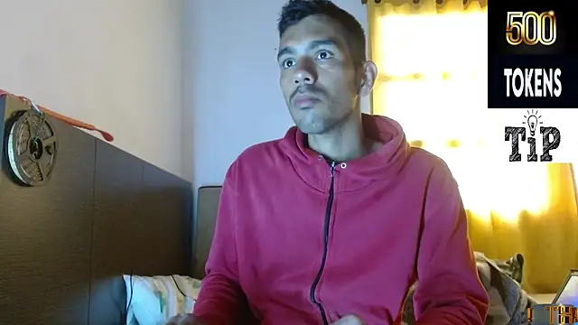 Snapshot of JohanyLatino chatting on 11, 4, 2026 JohanyLatino online show from 11, 4, 2026