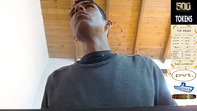 Snapshot of JohanyLatino chatting on 19, 4, 2026 JohanyLatino online show from 19, 4, 2026